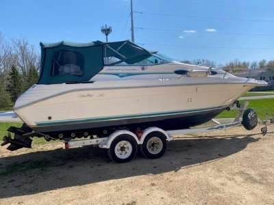 1994 Sea Ray 250 Express Cruiser