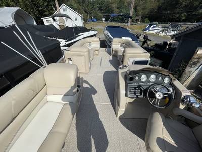 2012 Harris Sunliner 220