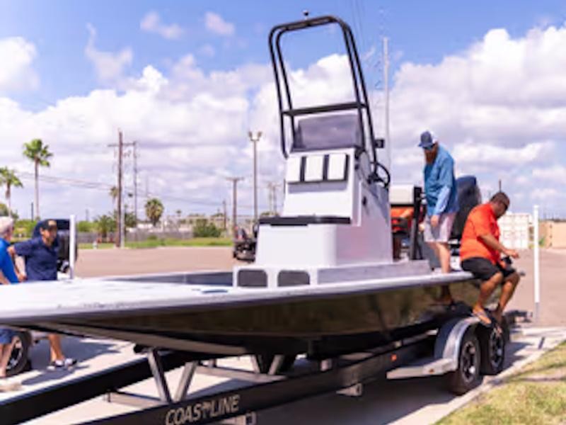 2026 Freedom 24 Defender