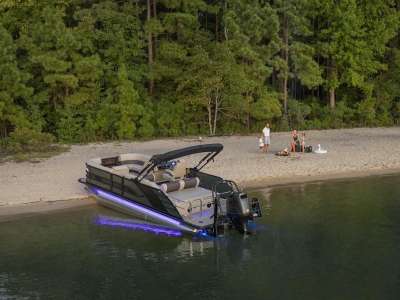 2026 Bentley Pontoons Elite Swingback Bench 223 (SPORT3)