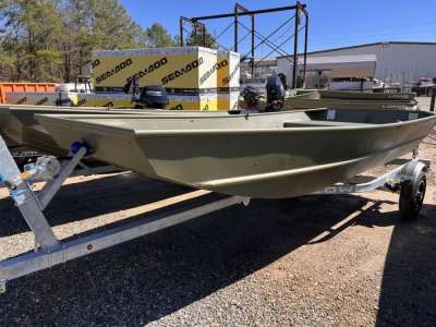 2025 Lowe L1448M Jon