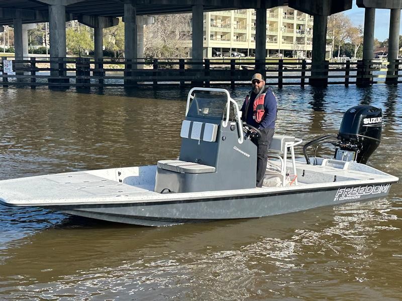 2026 Freedom 21' Commander