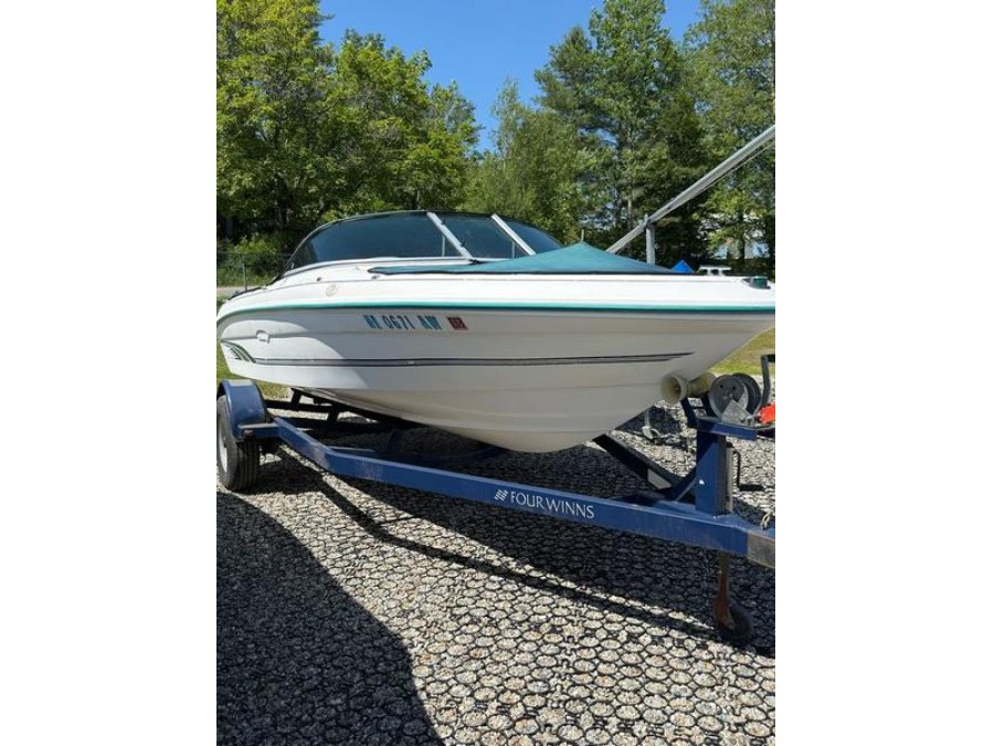 2004 Sea Ray 180 SPORT
