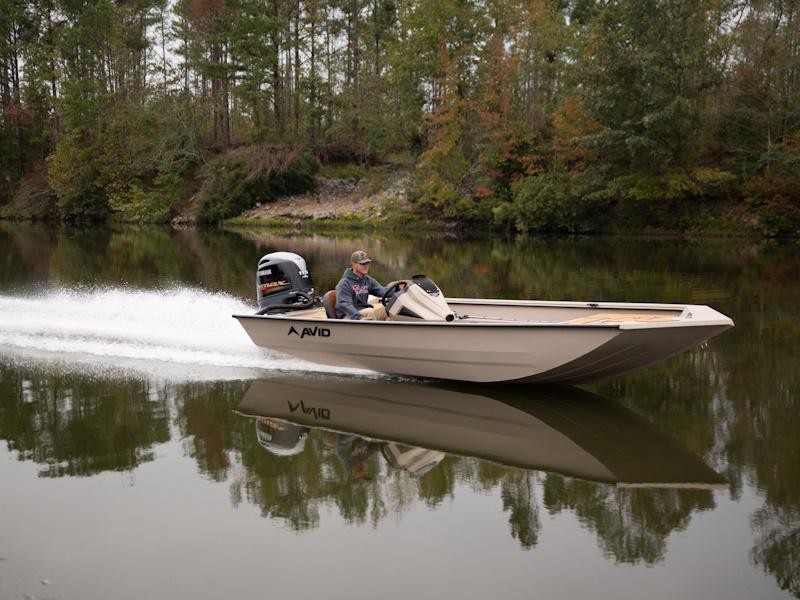 2024 Avid Boats 18 Rogue SC