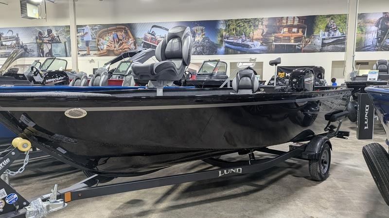 2026 Lund 1650 Angler Tiller