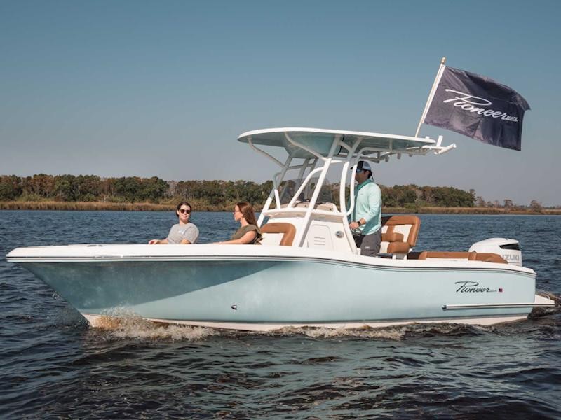2026 Pioneer Islander 222