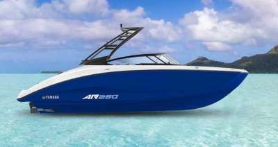 2025 Yamaha AR250