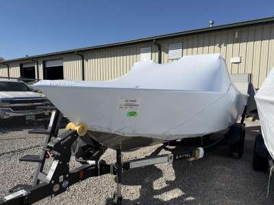 2026 Lund 1775 Impact XS Sport