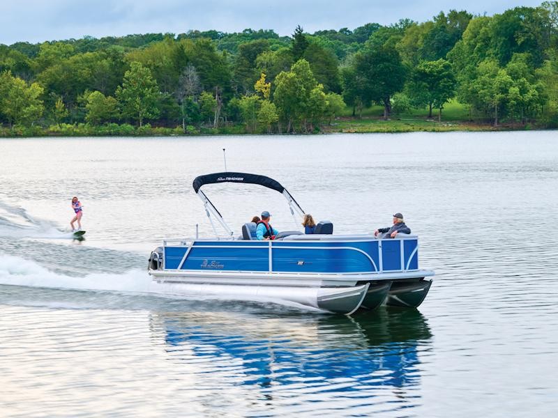 2026 Sun Tracker Party Barge 22 RF XP3