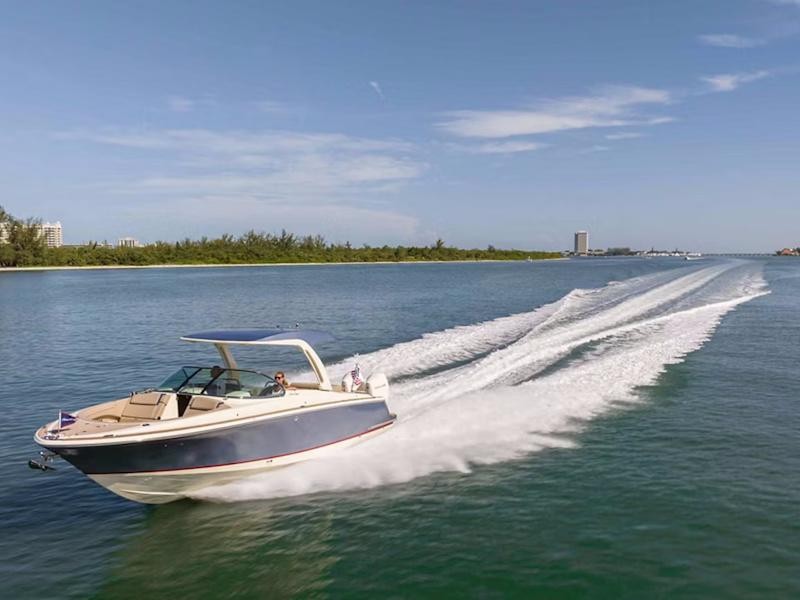 2026 Chris Craft Launch 31 GT Sterndrive