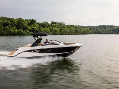 2019 Sea Ray SLX 230