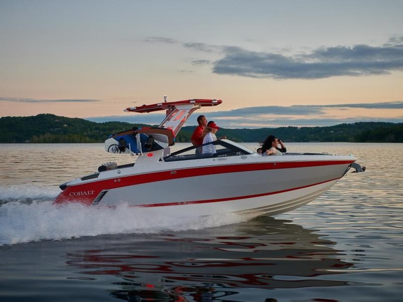 2024 Cobalt R6 Surf