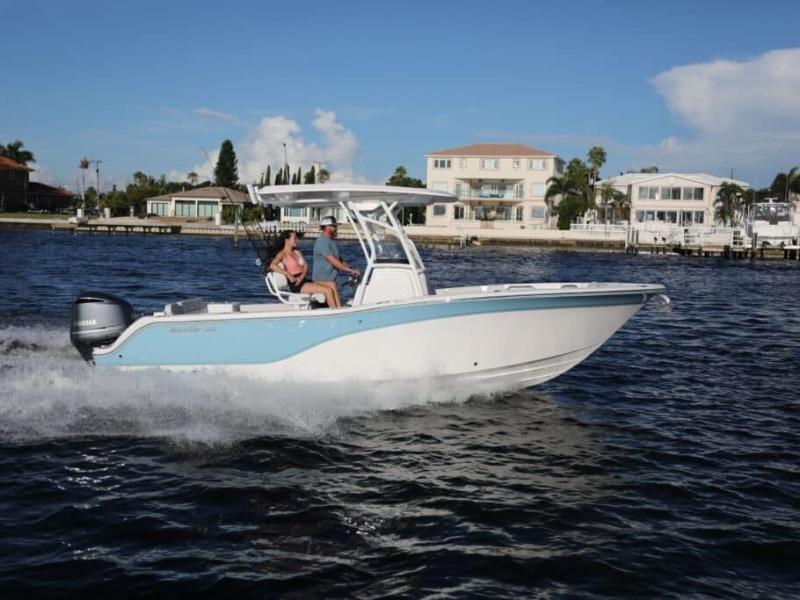 2023 Sea Fox 248 Commander